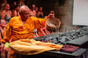 Aufguss meistrivõistlus, saunaetendus